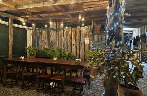 Tarcoles Bed & Breakfast | Mochileros MarAbi
