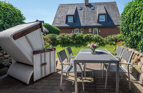 Wenningstedt-Braderup Apartment | Modern 3-room vacation apartment with approx. 78 m² living space, for up to 4 people