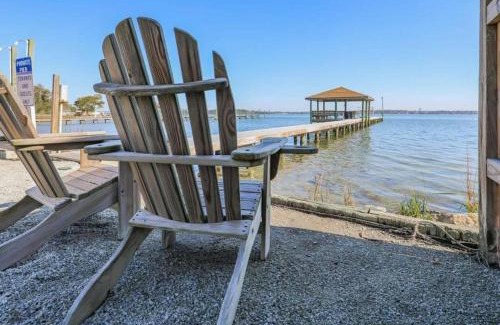 Sneads Ferry House | Model Home near Camp Lejeune with Water View