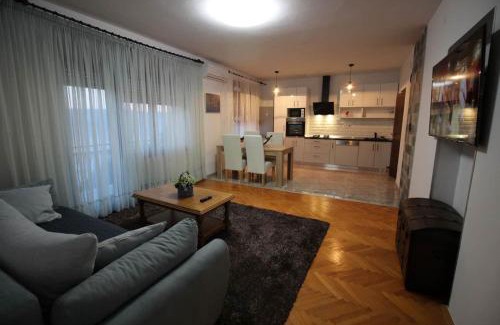 Povile Apartment | Moderan apartman u blizini mora