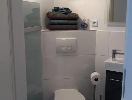 Ramstein-Miesenbach Apartment | Moderm Basement Apartment