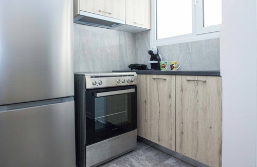 Athens Apartment | Modern 1 Bd Balcony Apt in Kato Patisia