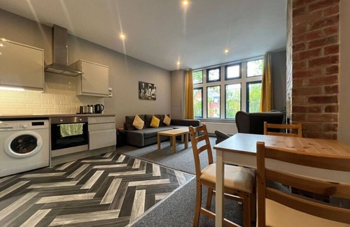 Chapeltown Condo | Modern 1 bed apartment on edge of city centre (3)