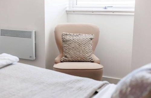 Boscombe Apartment | Modern 1 Bed, close to beach and highstreet