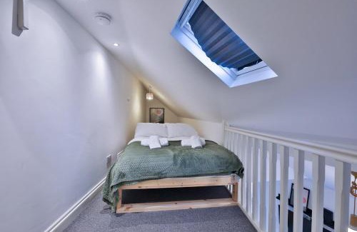 Canton Apartment | Modern 1-Bed Flat near Cardiff City Centre
