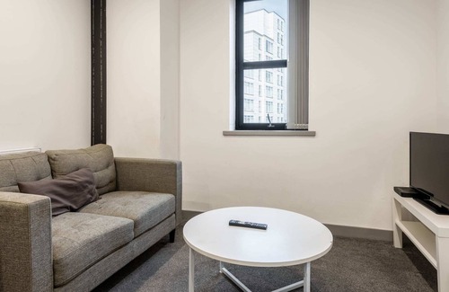 Barnsley Apartment | Modern 1 Bedroom Apartment in Barnsley