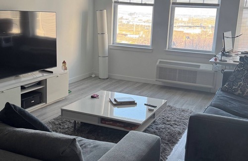 Industry Apartment | Modern 1-bedroom apartment