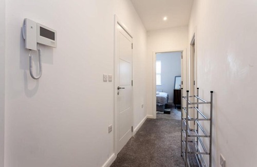 Bolton Apartment | Modern 1 Bedroom Apartment in Bolton