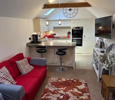 Holt Apartment | Modern 1-Bedroom Apartment in Holt