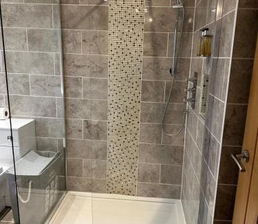 Holt Apartment | Modern 1-Bedroom Apartment in Holt