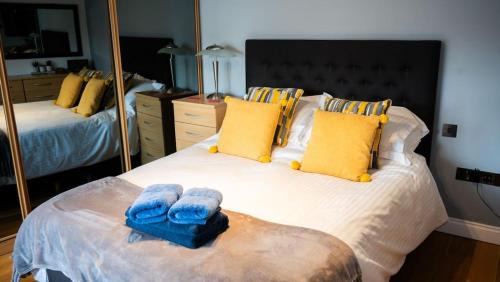 Holt Apartment | Modern 1-Bedroom Apartment in Holt