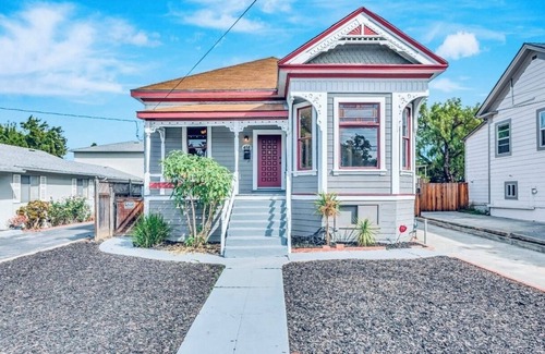 Northside Apartment | Modern 1 bedroom in charming San Jose