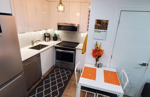 Woodbine - Lumsden Apartment | Modern, 1 bedroom, private, close to subway