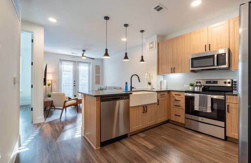 Hancock Apartment | Modern 1Bd/1Ba Apt near UT & DT