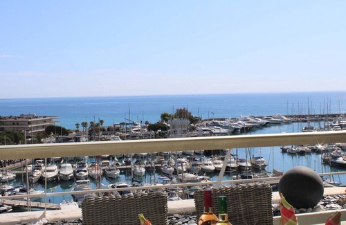 Villeneuve Loubet Beach Apartment | Modern 1BR Apartment, Terrace, Parking, Villeneuve-Loubet Plage