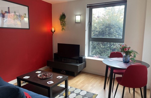 Sheffield Apartment | Modern 1BR City Centre Apartment