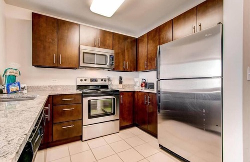 Hudson Exchange Apartment | Modern 1BR | Full Kitchen | Free WiFi | Easy access to NYC