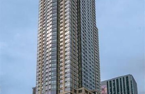 Hudson Exchange Apartment | Modern 1BR | Full Kitchen | Free WiFi | Easy access to NYC