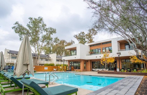 Cupertino Apartment | Modern 1BR in Cupertino, Pool + Parking