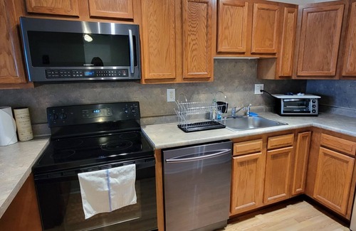 Elkins Park Apartment | Modern 1BR in Elkins Park Monthly Discount
