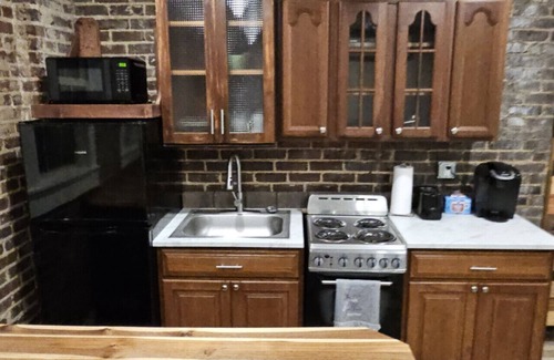 Maryville Apartment | Modern 1BR in GREAT Location! (Unit 203)