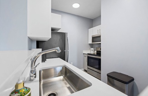 Everett Apartment | Modern 1BR Near Encore Boston 3180