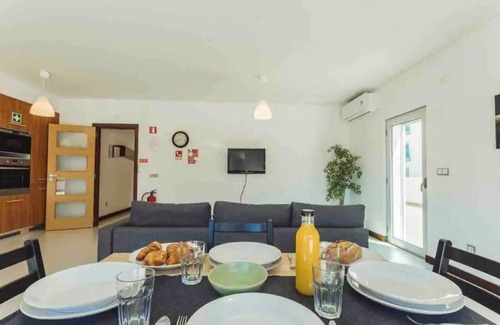 Leiria Apartment | Modern, 2 bed apartment near the beach