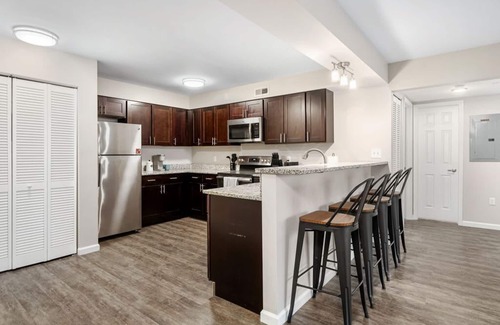 University District Apartment | Modern 2 Bed Apartment in the Heart of Columbus