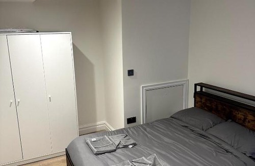 Euston Apartment | Modern 2-Bed Flat in Euston