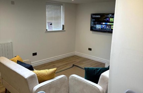 Euston Apartment | Modern 2-Bed Flat in Euston