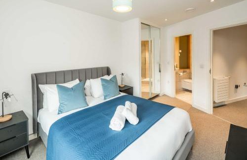 Canning Town Apartment | Modern 2 bed Flat Near O2 & Canary Wharf