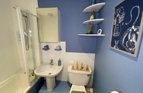 Loughborough Apartment | Modern 2-Bed Home Free Parking Perfect for Families