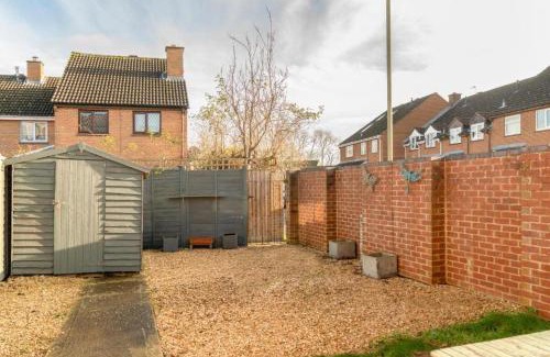 Kidlington House | Modern 2 Bed House Close To Village Centre