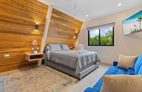 Potrero Hotel | Modern 2 Bedroom A-Frame w/Loft - Wi-Fi, A/C, Kitchen, Near Beach, Gameroom