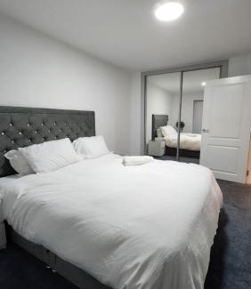 West Thurrock Apartment | Modern 2 Bedroom Apartment