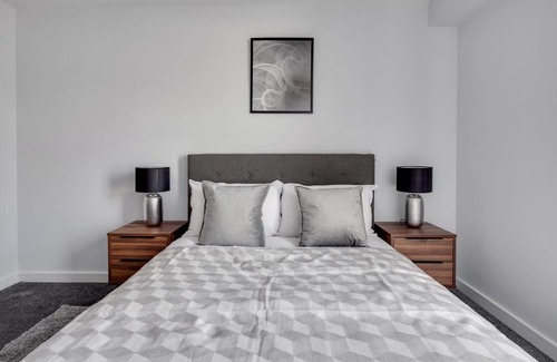 Bordesley Apartment | Modern 2 Bedroom Apartment in Central Birmingham