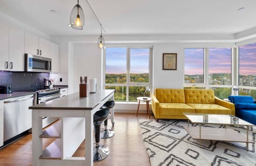 Mission Hill Apartment | Modern 2 Bedroom Apartment in the Heart of Jamaica Plain, Boston