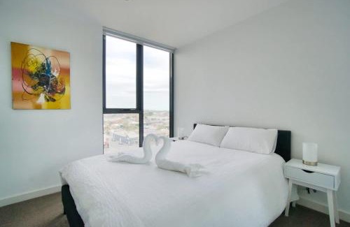 Adelaide Central Business District Apartment | Modern 2 Bedroom Apartment - Adelaide CBD