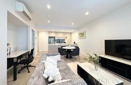 North Ryde Apartment | Modern 2 Bedroom Apartment next to North Ryde Metro