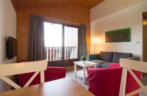 Thollon-les-Memises Apartment | Modern 2 bedroom apartment with lake view, close to cablecar, ski slopes, restaurants and Lake Geneva