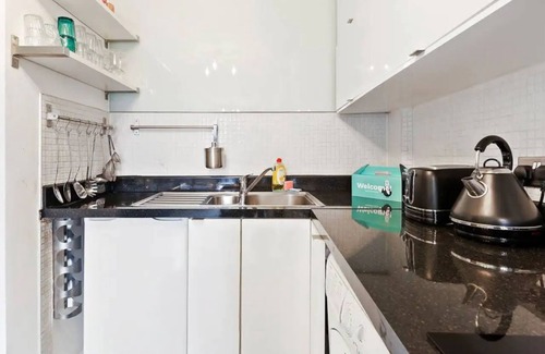 Weavers Apartment | Modern 2 Bedroom Apartment in Hoxton
