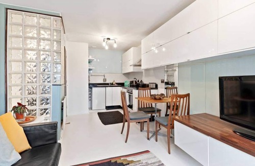 Weavers Apartment | Modern 2 Bedroom Apartment in Hoxton