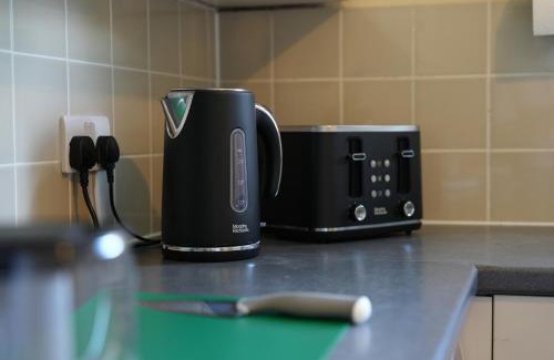 Newark upon Trent Villa | Modern 2-Bedroom House Near Nottingham City Hospital with Free WiFi