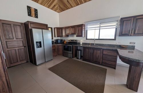 Escobal House | Modern 2-Bedroom Mountain Retreat, Stunning Views, Saltwater Pool