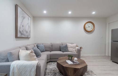 Dover Crystal Apartment | Modern 2-Bedroom Oasis with Private Entrance!