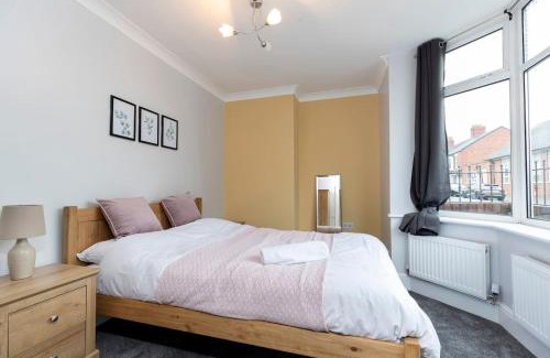 South Shields Apartment | Modern 2 Br Perfect For Family Friends And Workers