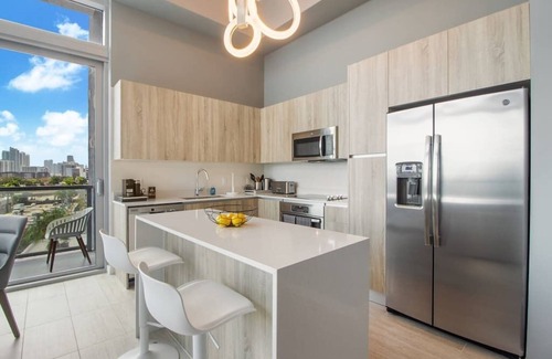 Northeast Miami Apartment | Modern 2 BR w/pool/parking in MIA DESIGN DISTRICT
