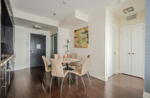 Willowdale Apartment | Modern 2Bd 2Ba Skyscraper Free parking