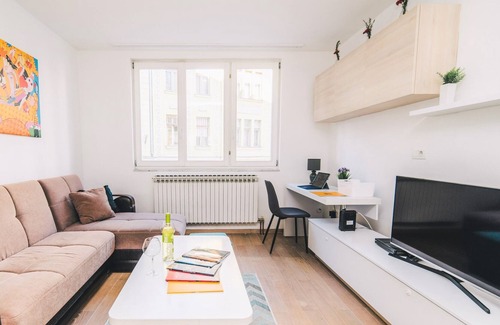 Old Town Apartment | Modern 2bdr Apartment-cathedral View-best Location