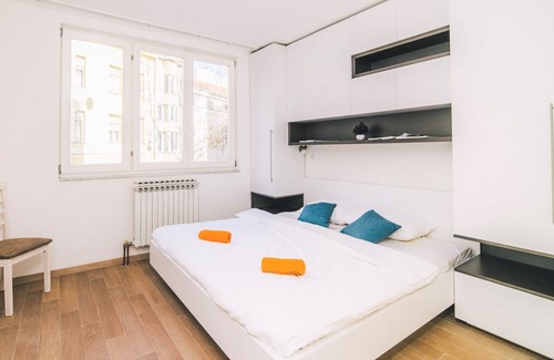 Old Town Apartment | Modern 2bdr Apartment-cathedral View-best Location